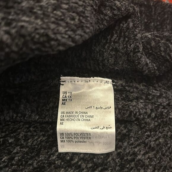 Karen Scott deep black long sleeve V neckline sweater Size 1X New - Picture 9 of 10